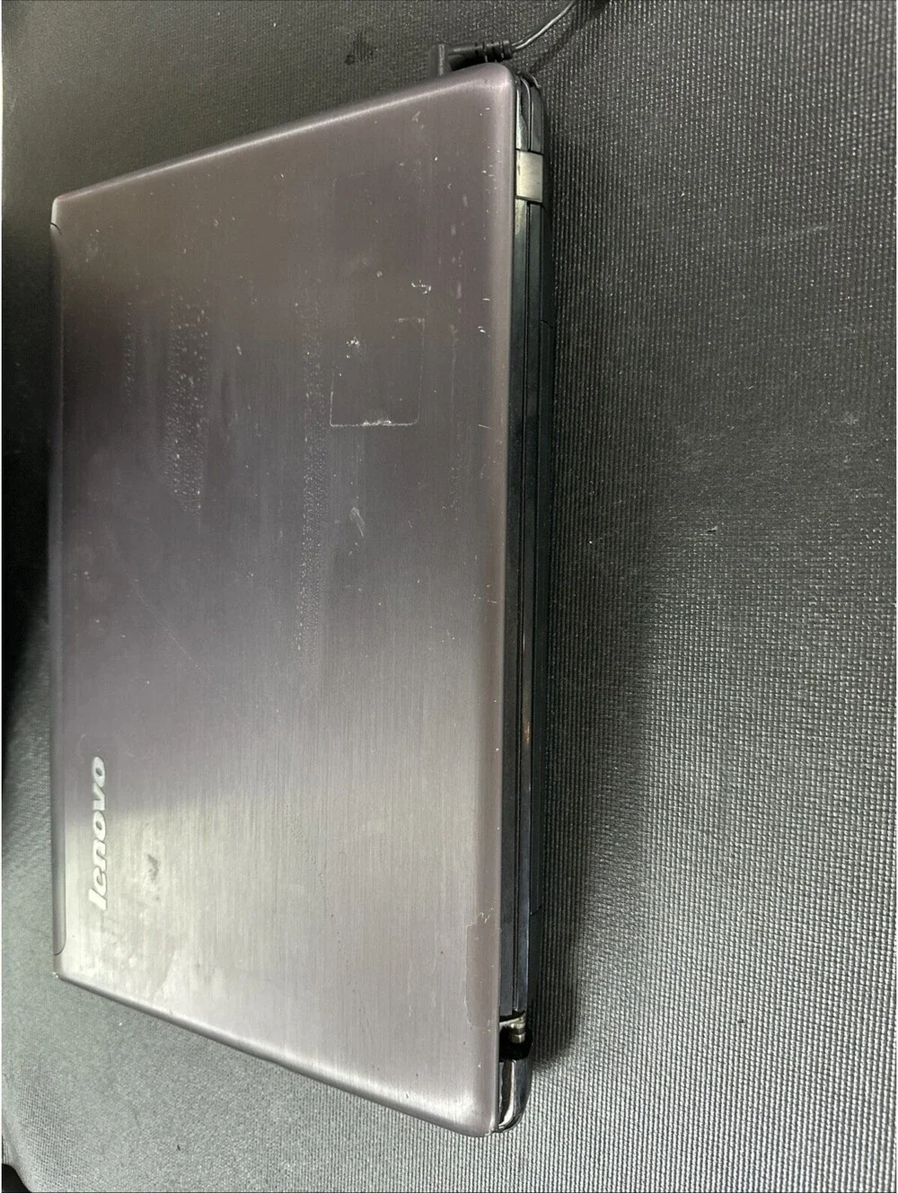 Lenovo IdeaPad Z570 Laptop Intel Core i5-2450M 6GB Ram (damaged) Read